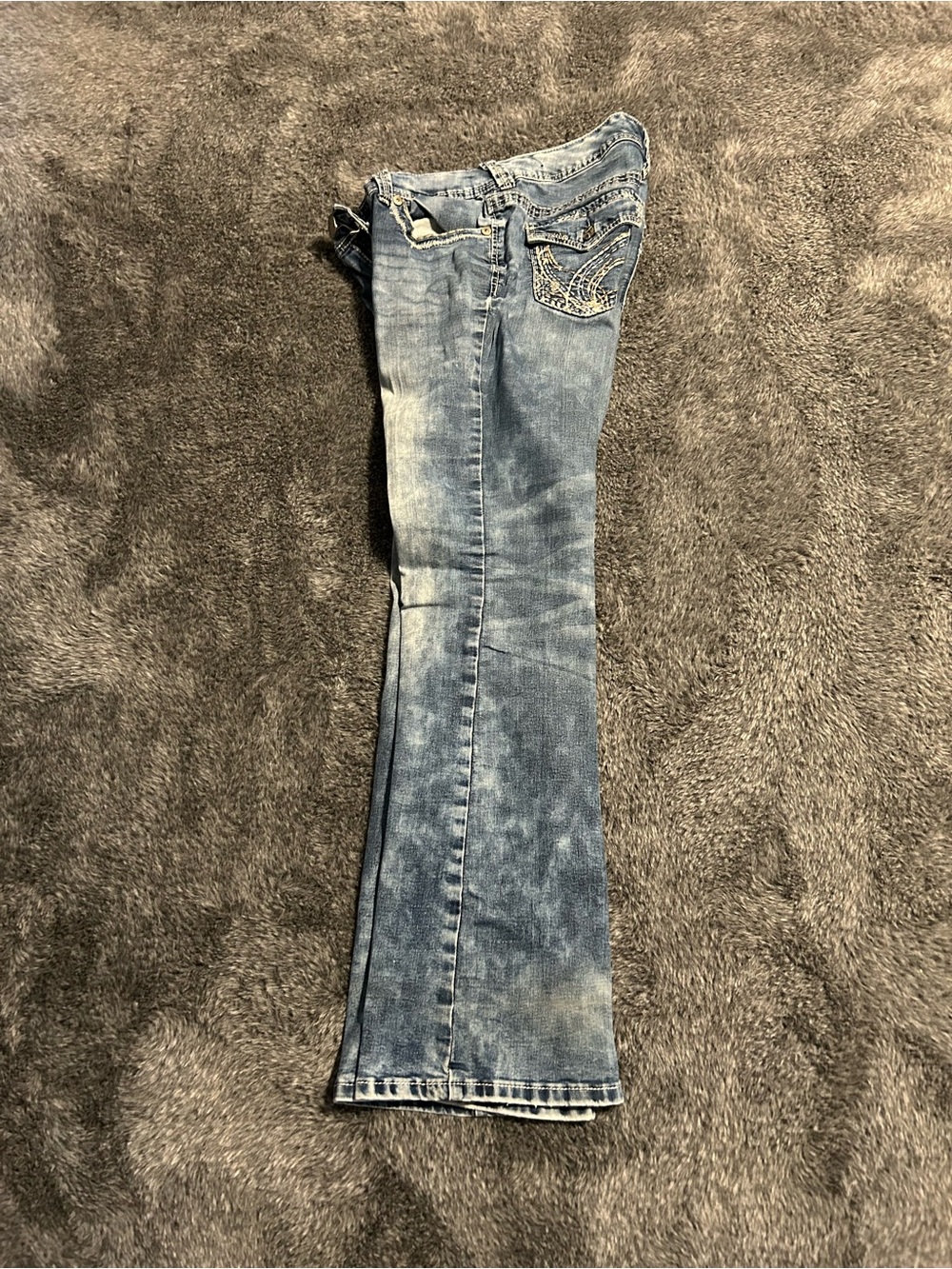 Ariya Men's Light Blue Bootcut Jeans with Embroidered Back Pocket